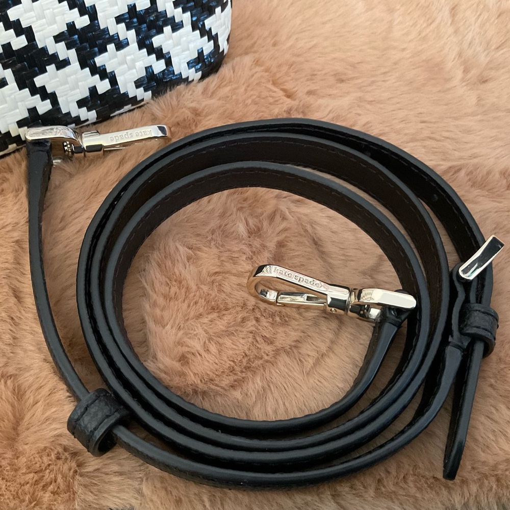 EUC Kate Spade Bucket bag - Picture 7 of 7